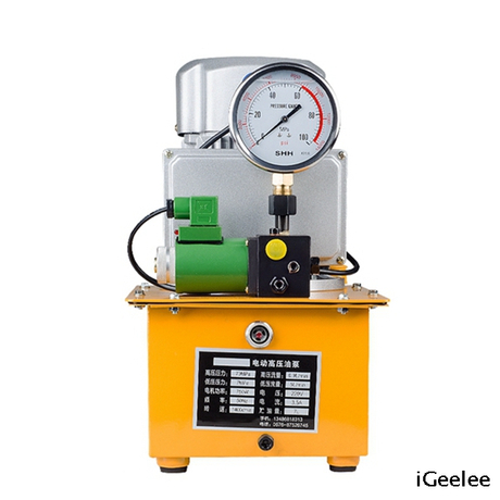iGeelee Portable Single Action Motor Oil Pump ZCB-700D can match any  hydraulic crimping head or cutting head